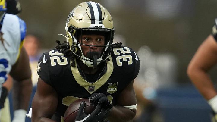 New Orleans Saints RB Ty Chandler (32) New Orleans Saints RB Ty Chandler (32)