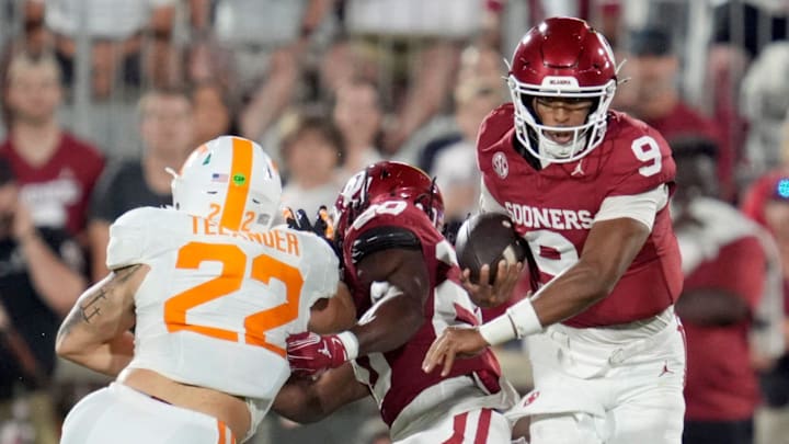 Oklahoma quarterback Michael Hawkins Jr. Oklahoma quarterback Michael Hawkins Jr.