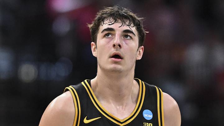 Mar 26, 2026; Houston, TX, USA; Iowa Hawkeyes guard Tate Sage (24) looks on during the first half against the Nebraska Cornhuskers during a Sweet Sixteen game of the South Regional of the men's 2026 NCAA Tournament at Toyota Center. Mandatory Credit: Maria Lysaker-Imagn Images Mar 26, 2026; Houston, TX, USA; Iowa Hawkeyes guard Tate Sage (24) looks on during the first half against the Nebraska Cornhuskers during a Sweet Sixteen game of the South Regional of the men's 2026 NCAA Tournament at Toyota Center. Mandatory Credit: Maria Lysaker-Imagn Images