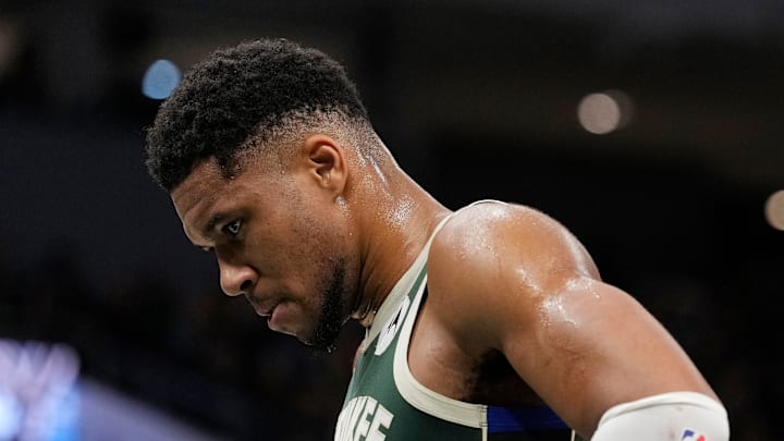 Sacramento Kings v Milwaukee Bucks Sacramento Kings v Milwaukee Bucks