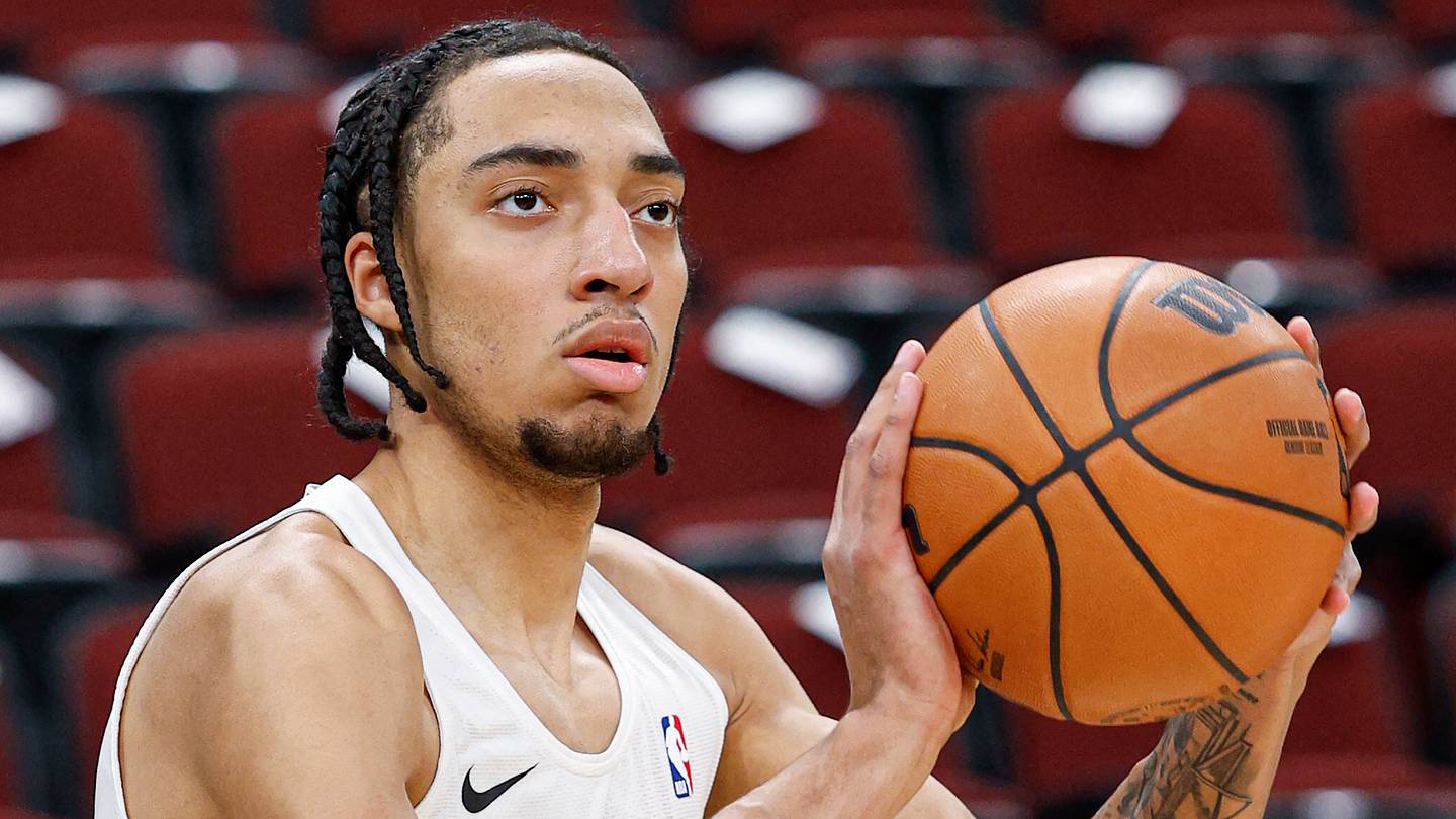Noa Essengue Returns to Bulls Summer League After Shoulder Surgery