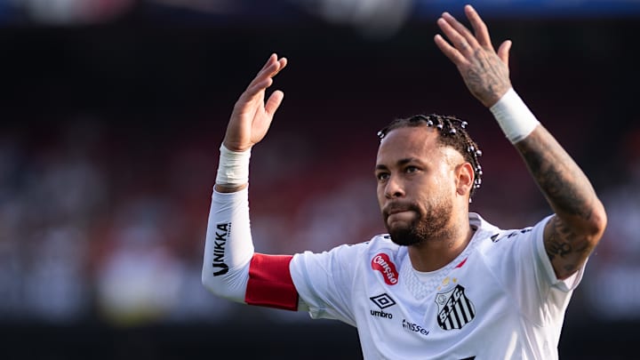 Neymar n'a pas été convoqué par Carlo Ancelotti.