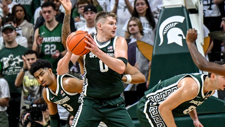 Michigan State's Jaxon Kohler grabs a rebound against Niagara during the second half on Thursday, Nov. 7, 2024, at the Breslin Center in East Lansing.