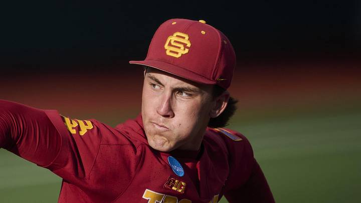 May 31, 2025; Corvallis, OR, USA; USC pitcher Mason Edwards (30) throws the ball during the fourth inning against Saint Mary's at the NCAA Corvallis Regional at Goss Stadium. Mandatory Credit: Troy Wayrynen-Imagn Images