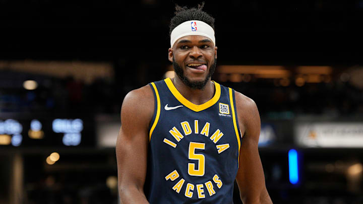Indiana Pacers forward Jarace Walker (5) during a game against the Chicago Bulls.