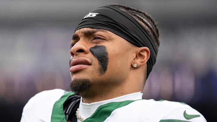 NFL Free Agent, Justin Fields