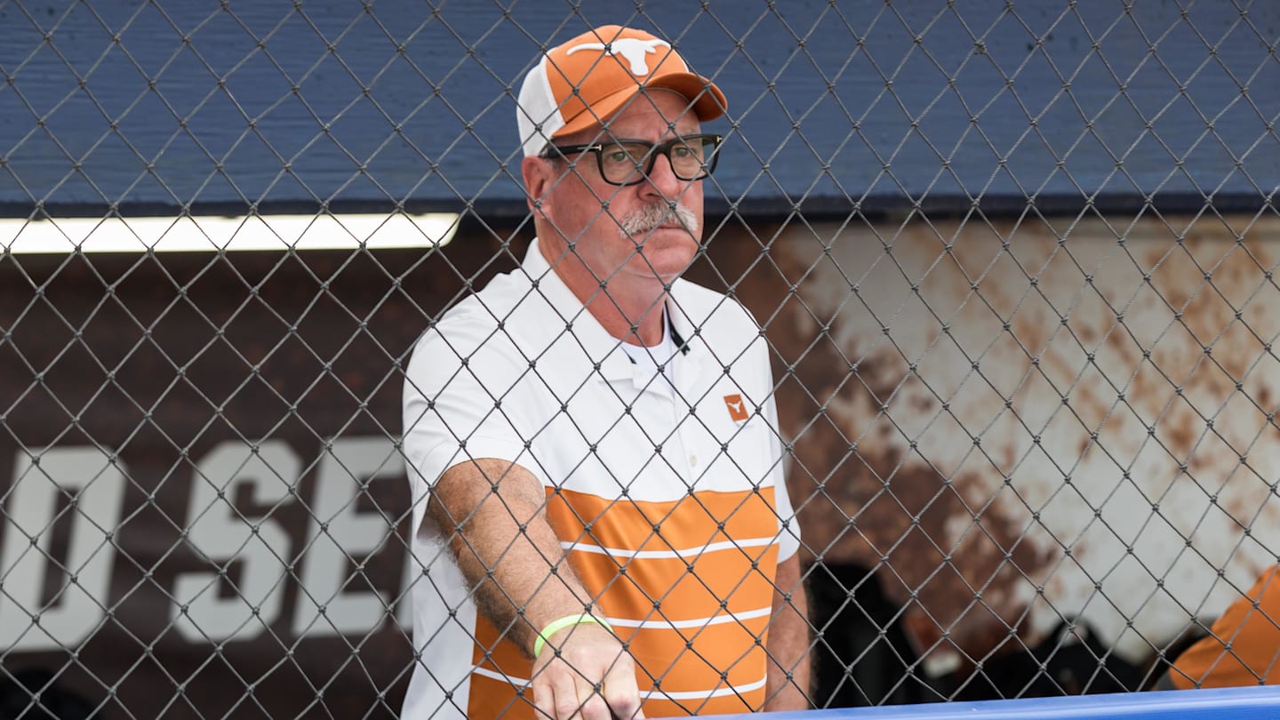 Texas Softball Returns Home with a Ranked Conference Series Win vs. Georgia