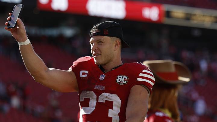 San Francisco 49ers running back Christian McCaffrey (23)