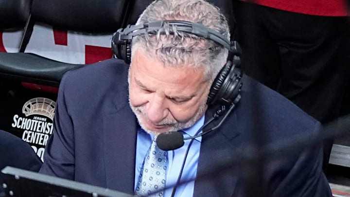 Deon Thomas believes Bruce Pearl needs to be off of television after all his blunders as an analyst Deon Thomas believes Bruce Pearl needs to be off of television after all his blunders as an analyst