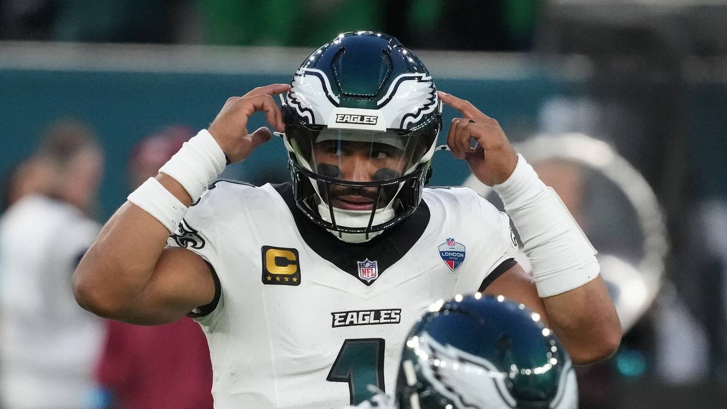 Three Observations About The Jalen Hurts Blood Clot Situation: Bama in the NFL Week 7