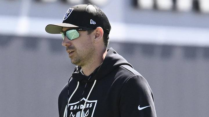 May 28, 2026; Henderson, NV, USA; Las Vegas Raiders head coach Klint Kubiak looks on during organized team activities at Intermountain Health Performance Center. Mandatory Credit: Candice Ward-Imagn Images May 28, 2026; Henderson, NV, USA; Las Vegas Raiders head coach Klint Kubiak looks on during organized team activities at Intermountain Health Performance Center. Mandatory Credit: Candice Ward-Imagn Images