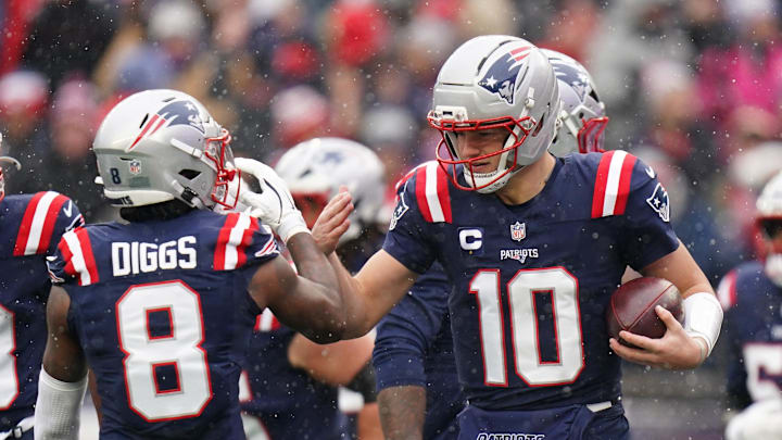 New England Patriots quarterback Drake Maye with wide receiver Stefon Diggs