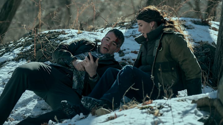 The Night Agent. (L to R) Gabriel Basso as Peter Sutherland, Genesis Rodriguez as Isabel in episode 304 of The Night Agent