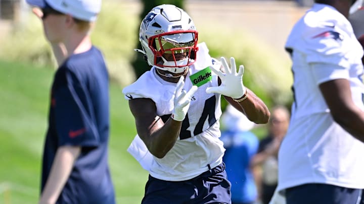 Jul 23, 2025; Foxborough, MA, USA; New England Patriots wide receiver Kendrick Bourne (84) makes a catch during training camp at Gillette Stadium. Mandatory Credit: Eric Canha-Imagn Images Jul 23, 2025; Foxborough, MA, USA; New England Patriots wide receiver Kendrick Bourne (84) makes a catch during training camp at Gillette Stadium. Mandatory Credit: Eric Canha-Imagn Images