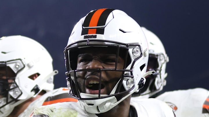 Cleveland Browns running back Jerome Ford celebrates after scoring a touchdown against the New York Jets