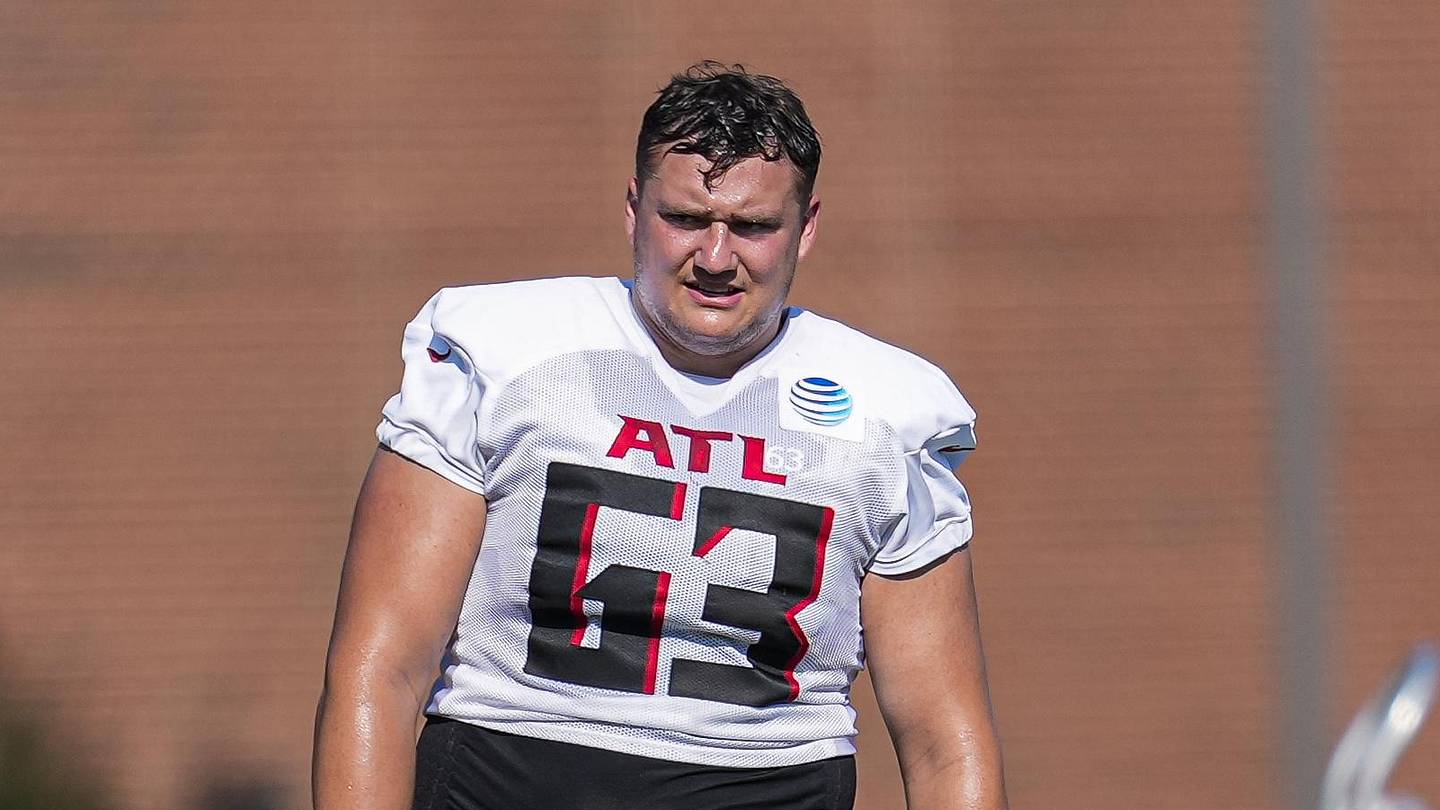 Atlanta Falcons Chris Lindstrom In Line for Inaugural NFL 'Protector' Award