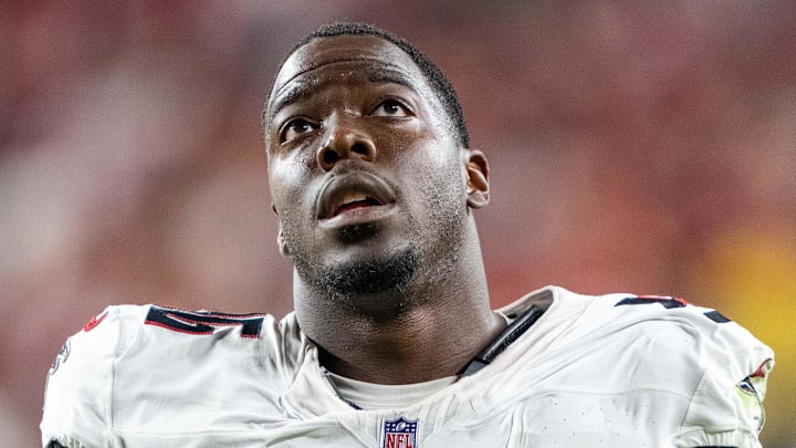 Atlanta Falcons defensive end Zach Harrison 