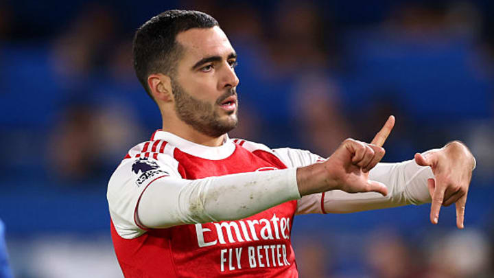 Arsenal mustered a point at Stamford Bridge on Sunday afternoon.