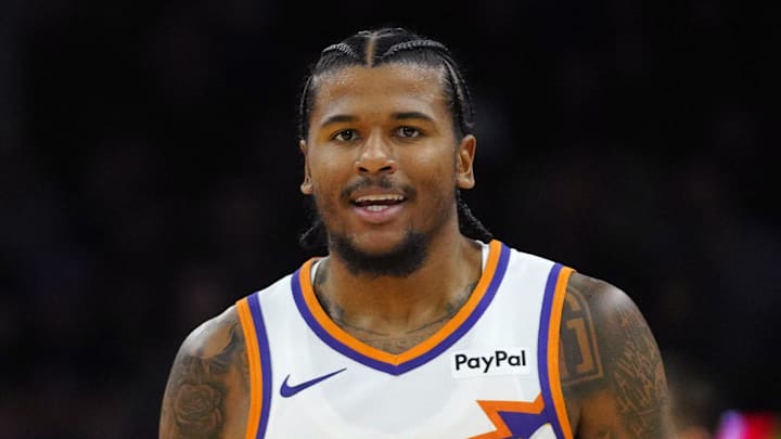 Suns guard Jalen Green (4) celebrates a three pointer against the Clippers during a game at the Mortgage Matchup Center on Nov. 6, 2025.