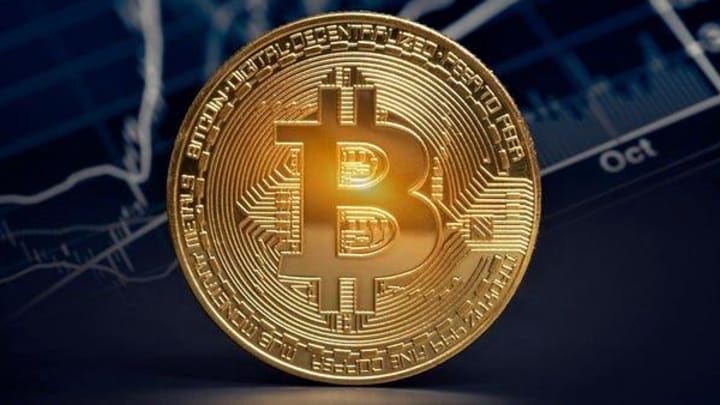 An incoming USC football recruit will receive part of his NIL payments in Bitcoin.