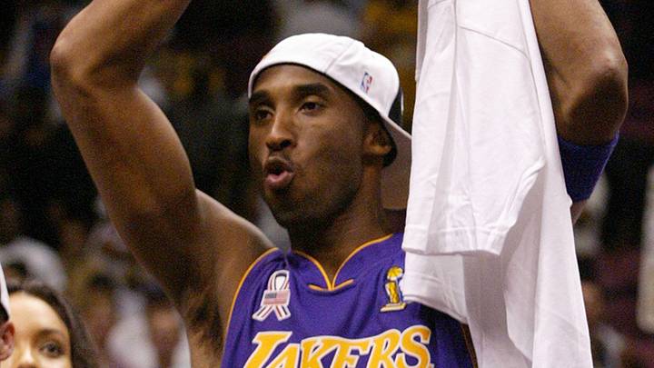 June 12, 2002; East Rutherford, NJ; The Lakers Kobe Bryant holds up the Championship trophy. Mandatory Credit: Michael J. Terola/Abury Park Press-USA TODAY NETWORK June 12, 2002; East Rutherford, NJ; The Lakers Kobe Bryant holds up the Championship trophy. Mandatory Credit: Michael J. Terola/Abury Park Press-USA TODAY NETWORK