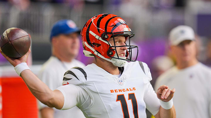 Sep 21, 2025; Minneapolis, Minnesota, USA; Cincinnati Bengals quarterback Brett Rypien (11) warms up prior to a game against the Minnesota Vikings at U.S. Bank Stadium. Mandatory Credit: Brad Rempel-Imagn Images Sep 21, 2025; Minneapolis, Minnesota, USA; Cincinnati Bengals quarterback Brett Rypien (11) warms up prior to a game against the Minnesota Vikings at U.S. Bank Stadium. Mandatory Credit: Brad Rempel-Imagn Images