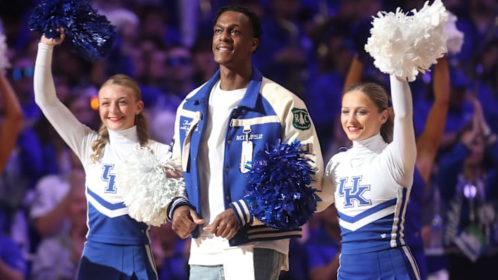 Former Kentucky player Rajon Rondo was the    Y    against Kansas.
Jan. 28, 2023