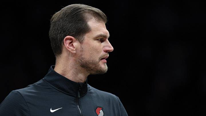 Mar 16, 2026; Brooklyn, New York, USA; Portland Trail Blazers head coach Tiago Splitter looks back during the second half against the Brooklyn Nets at Barclays Center. Mandatory Credit: Vincent Carchietta-Imagn Images Mar 16, 2026; Brooklyn, New York, USA; Portland Trail Blazers head coach Tiago Splitter looks back during the second half against the Brooklyn Nets at Barclays Center. Mandatory Credit: Vincent Carchietta-Imagn Images