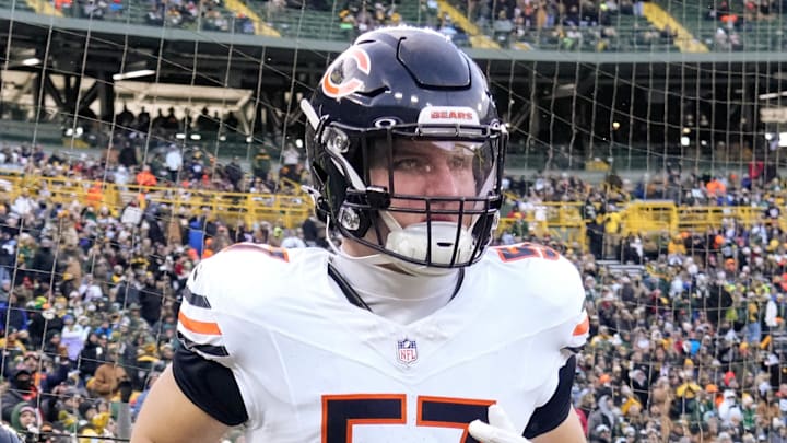 Chicago Bears linebacker Jack Sanborn