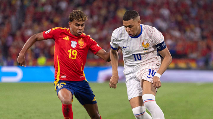 Rivais no futebol espanhol, Yamal e Mbappé se enfrentam em mais uma decisão