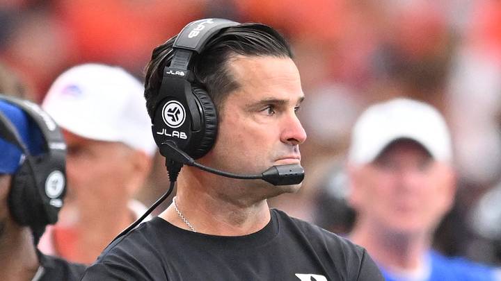 Sep 27, 2025; Syracuse, New York, USA; Duke Blue Devils head coach Manny Diaz on the sidelines in the second quarter game against the Syracuse Orange at the JMA Wireless Dome. Mandatory Credit: Mark Konezny-Imagn Images Sep 27, 2025; Syracuse, New York, USA; Duke Blue Devils head coach Manny Diaz on the sidelines in the second quarter game against the Syracuse Orange at the JMA Wireless Dome. Mandatory Credit: Mark Konezny-Imagn Images