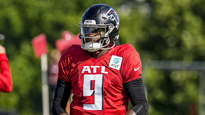Atlanta Falcons quarterback Michael Penix Jr. is pushing the envelope at training camp, and it led to a few interceptions on Tuesday. Atlanta Falcons quarterback Michael Penix Jr. is pushing the envelope at training camp, and it led to a few interceptions on Tuesday.