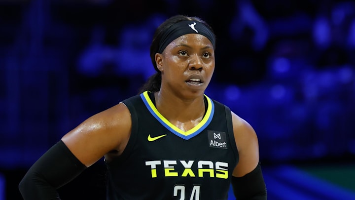 Dallas Wings guard Arike Ogunbowale (24) 