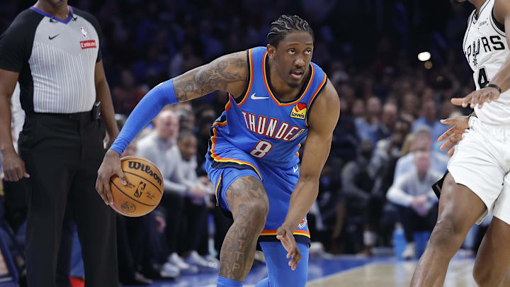 Thunder guard/forward Jalen Williams drives down the court against the Spurs.