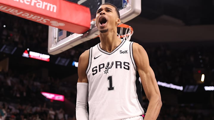 Dallas Mavericks v San Antonio Spurs