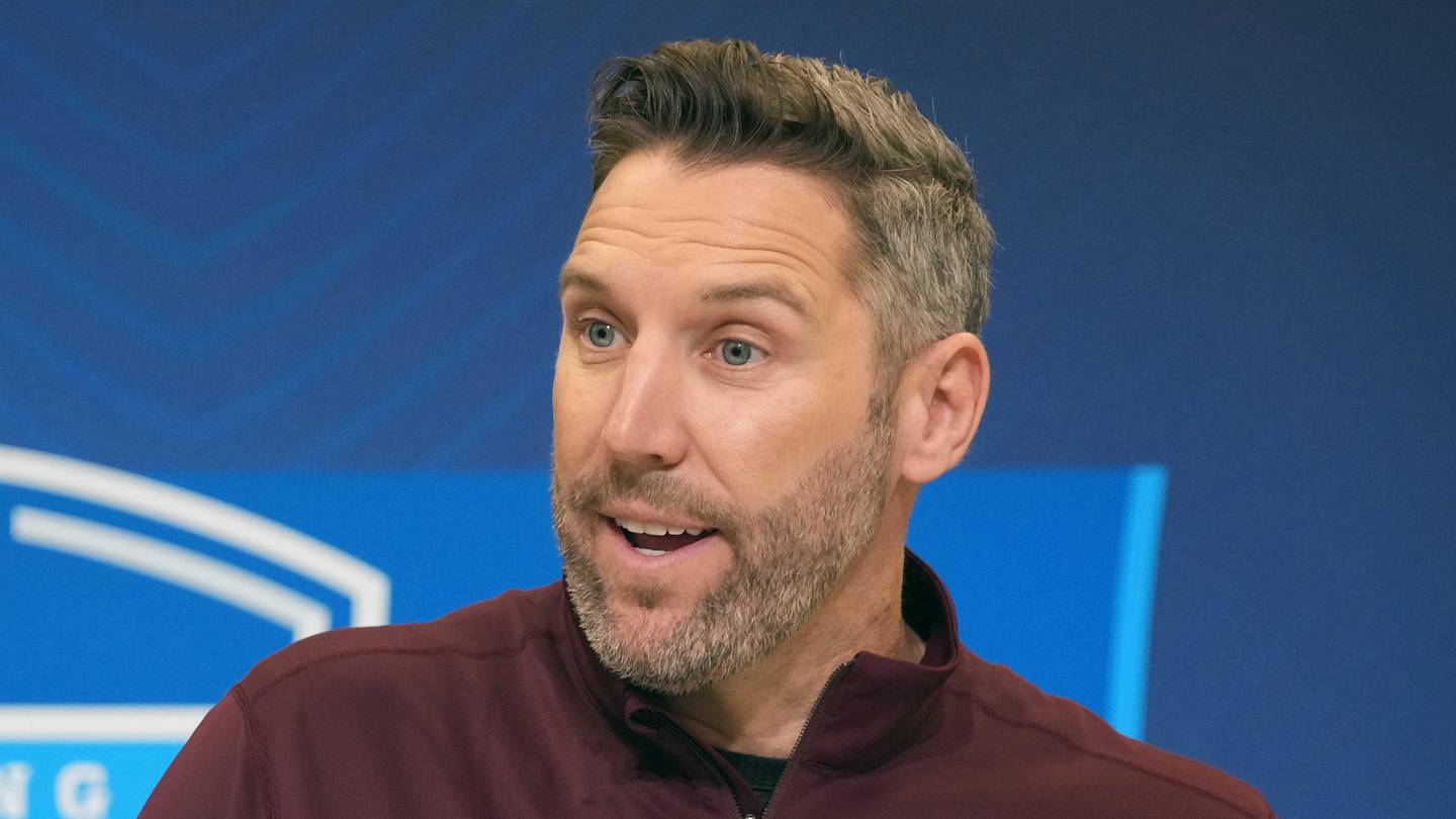 Commanders Give Jayden Daniels Huge Weapon In Early 2027 Mock