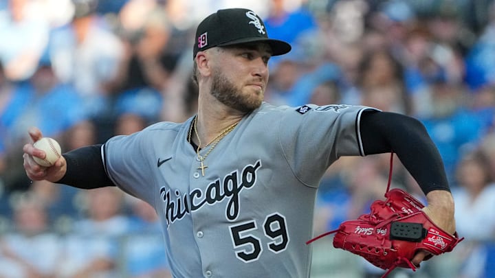 Chicago White Sox starting pitcher Sean Burke (59) throws against the Kansas City Royals at Kauffman Stadium. 