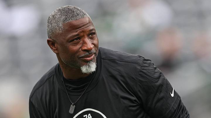 New York Jets head coach Aaron Glenn New York Jets head coach Aaron Glenn