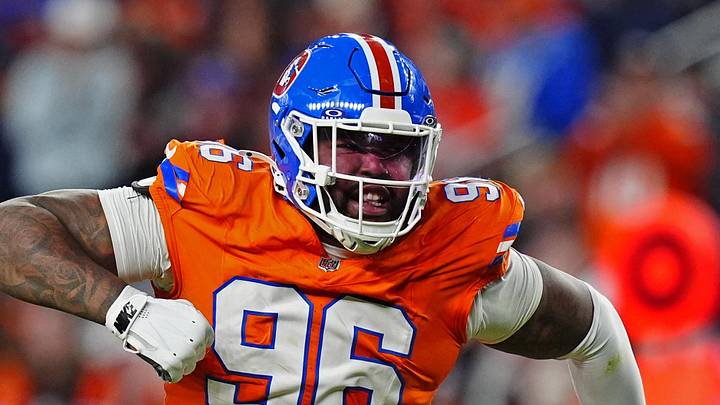 Denver Broncos defensive end Eyioma Uwazurike