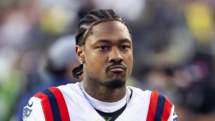 New England Patriots wide receiver Stefon Diggs (8) 