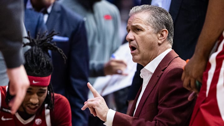 Arkansas Razorbacks coach John Calipari in a huddle on a tie out against the LSU Tigers during the second half at Pete Maravich Assembly Center. Arkansas Razorbacks coach John Calipari in a huddle on a tie out against the LSU Tigers during the second half at Pete Maravich Assembly Center.