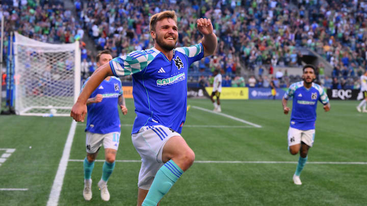Jul 19, 2025; Seattle, Washington, USA; Seattle Sounders FC forward Pedro de la Vega (10) celebrates scoring a goal against the San Jose Earthquakes during the second half at Lumen Field. Mandatory Credit: Steven Bisig-Imagn Images