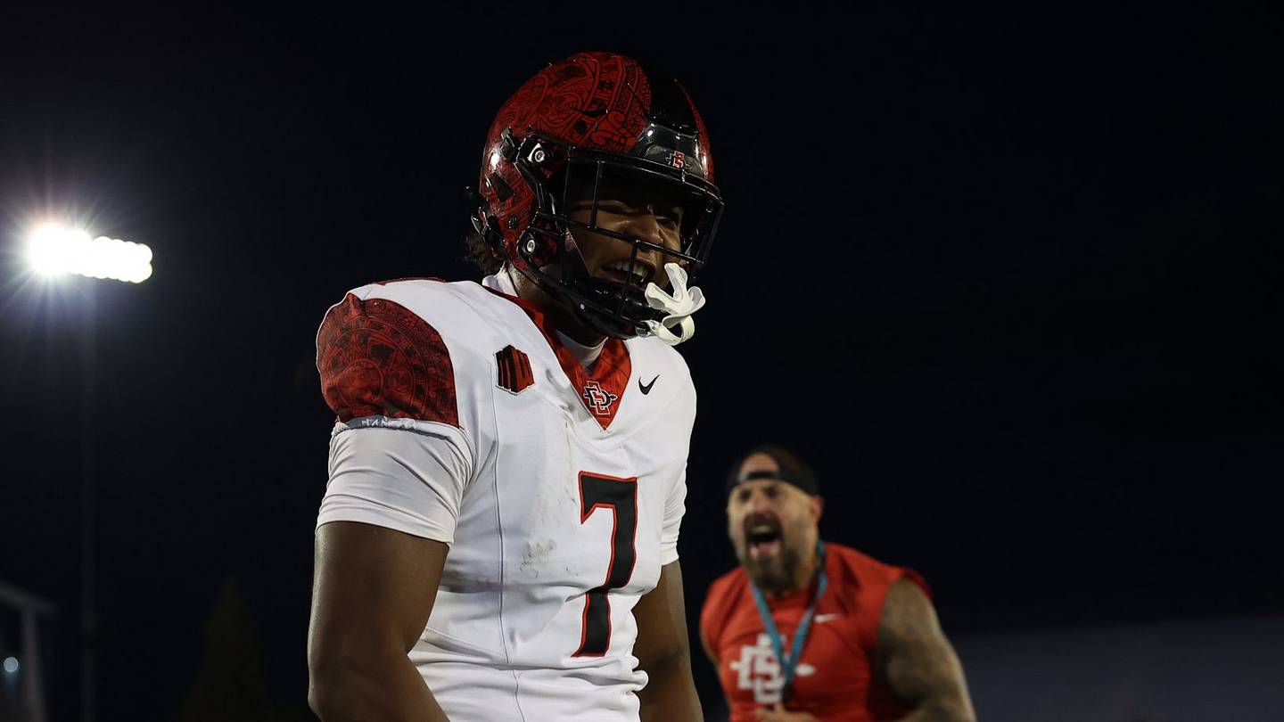 San Diego State answers adversity with dramatic win over Fresno State