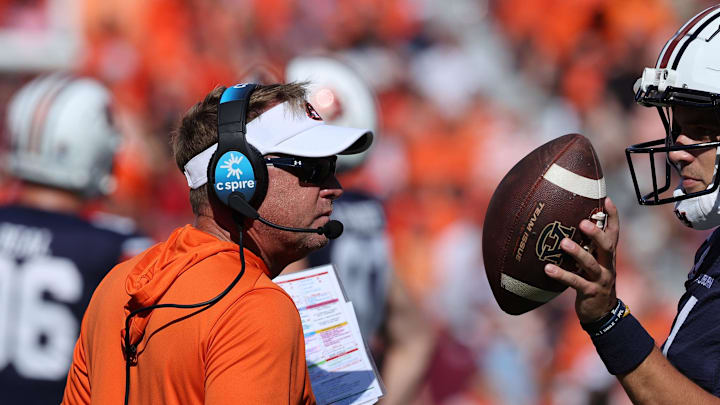 Hugh Freeze was subtle in his criticism of the outbound Auburn football QB room but obvious about his Jackson Arnold praise