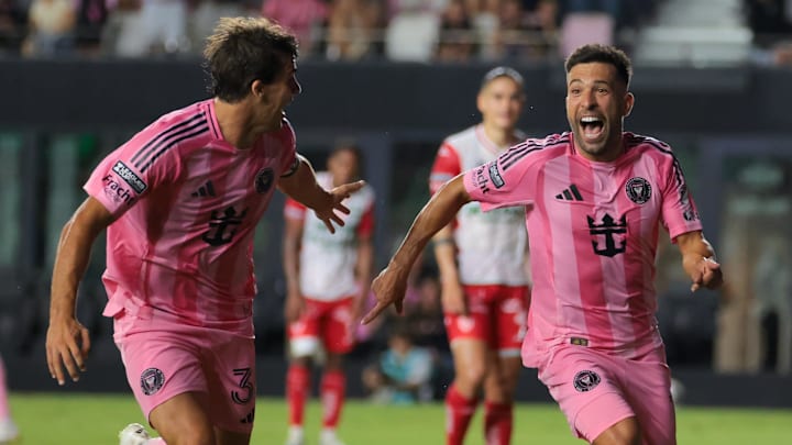 Jordi Alba (right) scored a late equalizer for Inter Miami.
