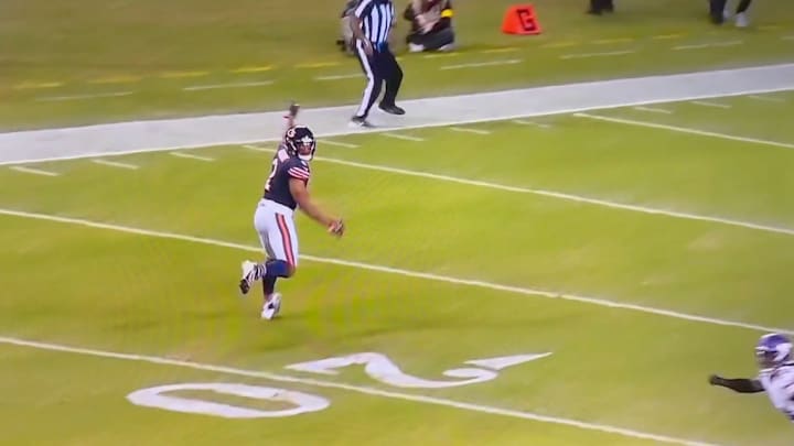 Caleb Williams overthrew a very wide open D.J. Moore late in the Bears' loss to the Vikings. 