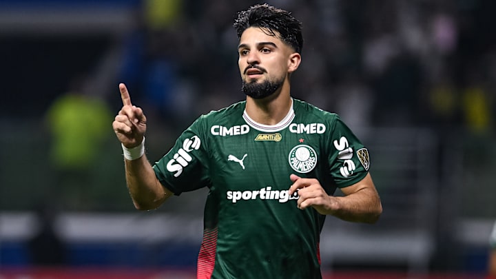 Flaco López garantiu vitória do Verdão sobre o Sporting Cristal