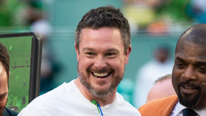 Oregon Ducks College Football Dan Lanning Peach Bowl Indiana Hoosiers Semifinal Dante Moore Fernando Mendoza national championship odd