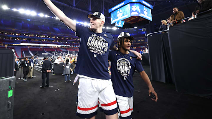 2024 NBA Draft, NBA Mock Draft, Charlotte Hornets, Cody Williams, Los Angeles Lakers, Donovan Clingan