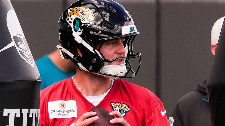 Jacksonville Jaguars quarterback Quinn Ewers (10) warms up during an NFL Jaguars practice at the Miller Electric Center, Tuesday September 2, 2026 in Jacksonville, Fla.  [Doug Engle/Florida Times-Union]